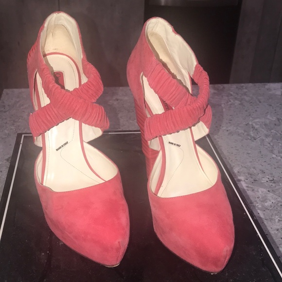 Cesare Paciotti hot pink suede high heel platforms - Picture 2 of 8